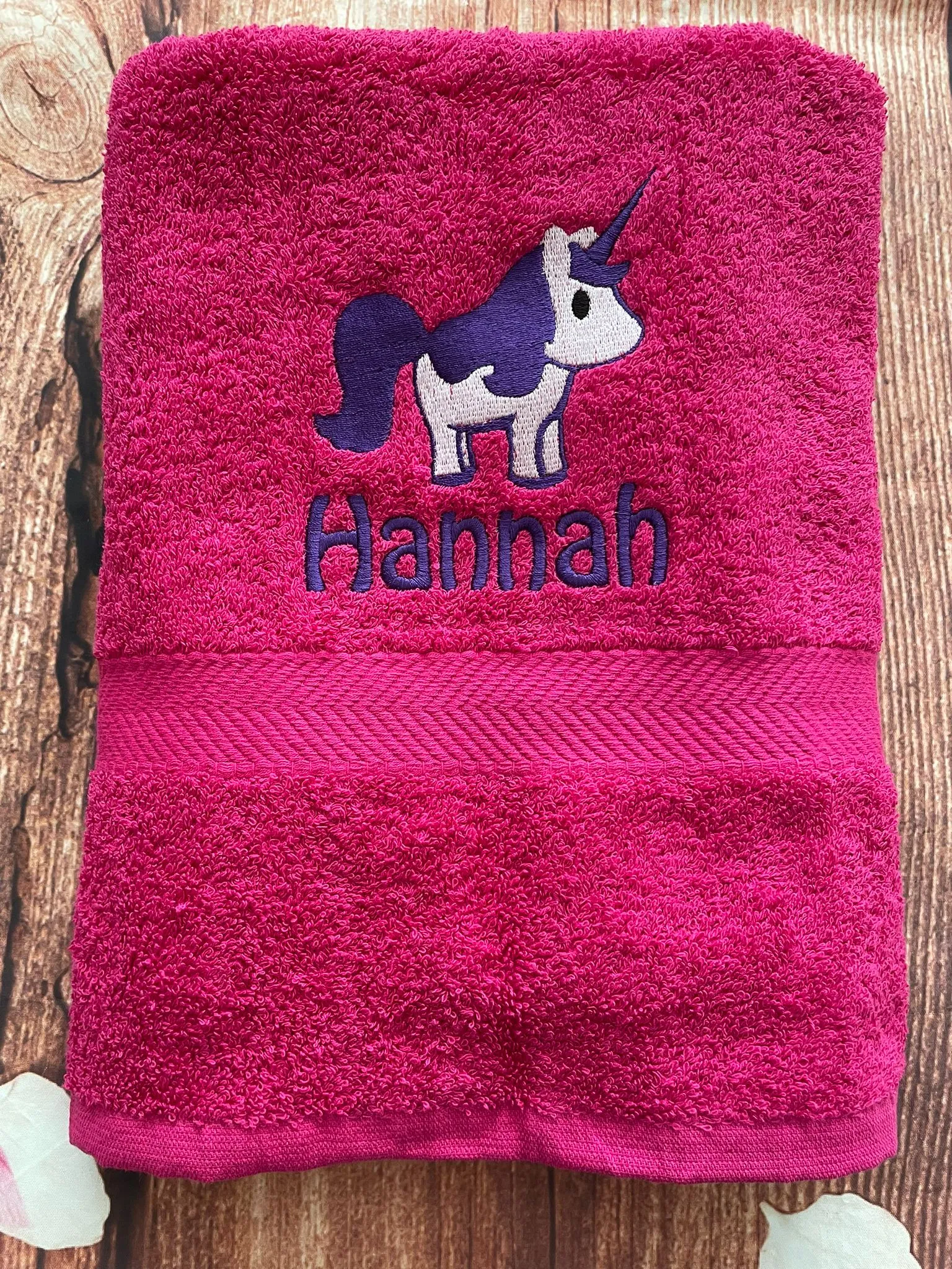 Embroidered personalised swimming or sports towel. Ideal gift // Unicorn