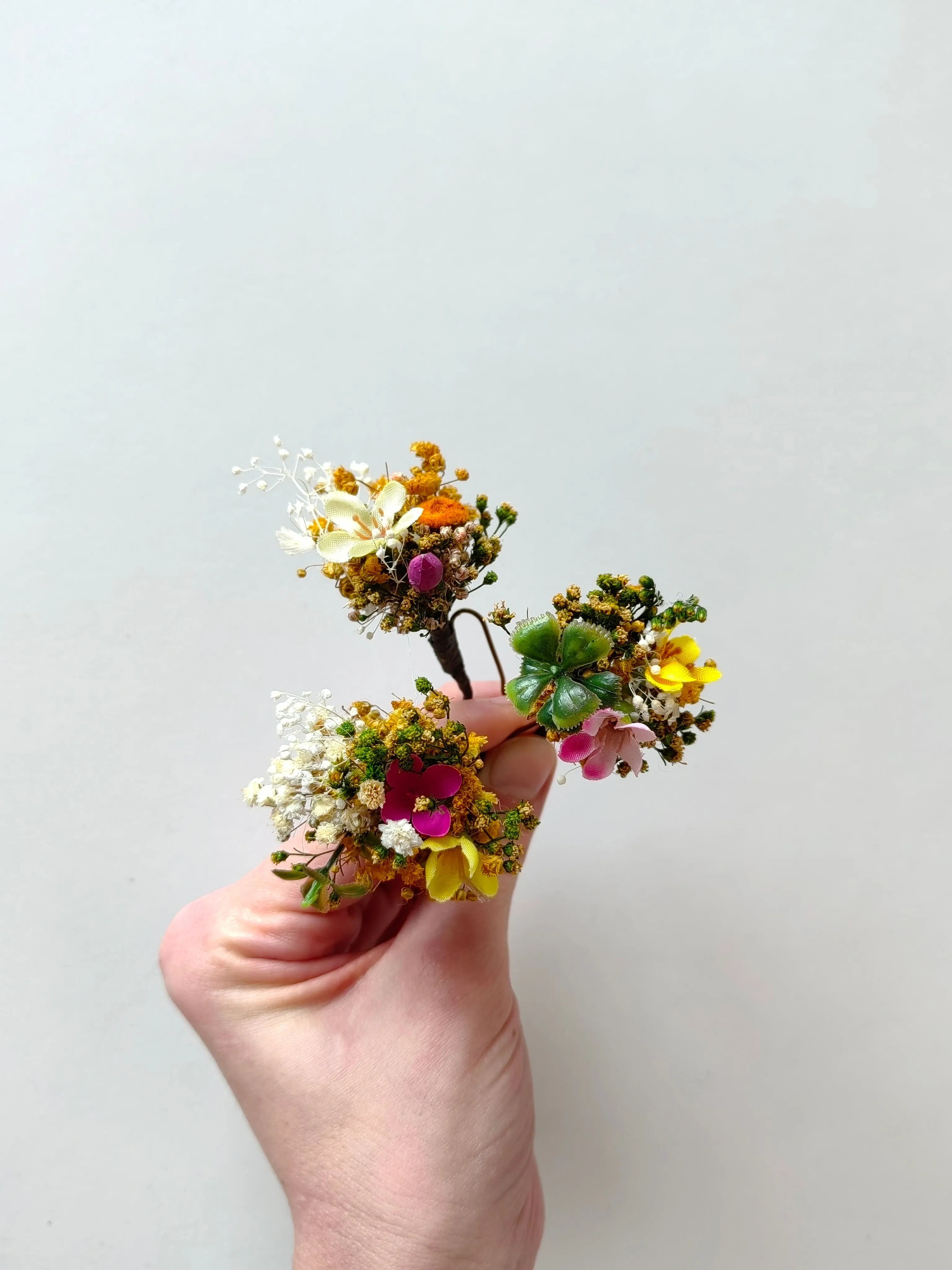 Meadow flower hairpins